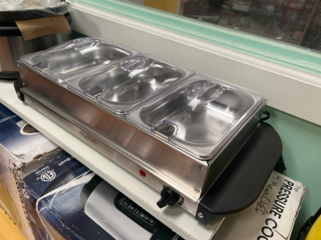 Scroll by clicking on the arrows at the side
We got portable heaters!